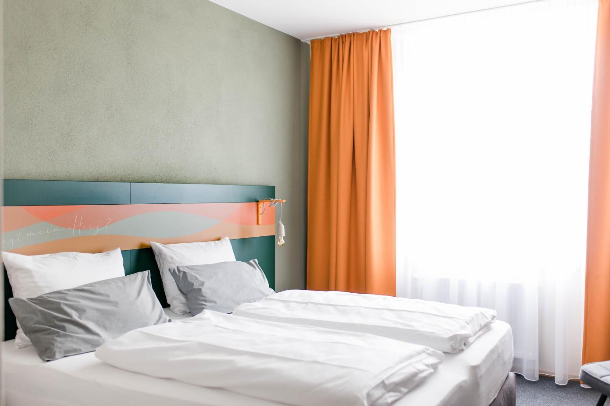Stadthotel Freilassing Esterno foto