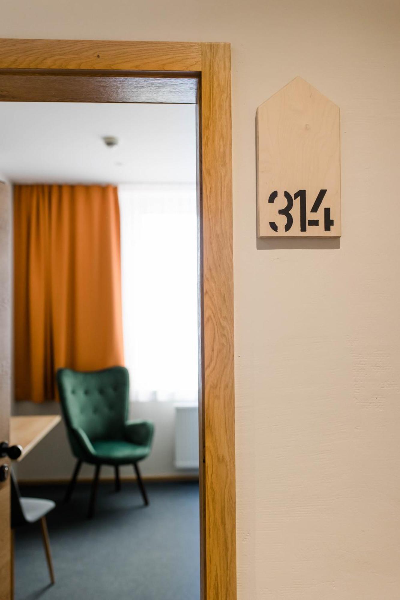Stadthotel Freilassing Esterno foto