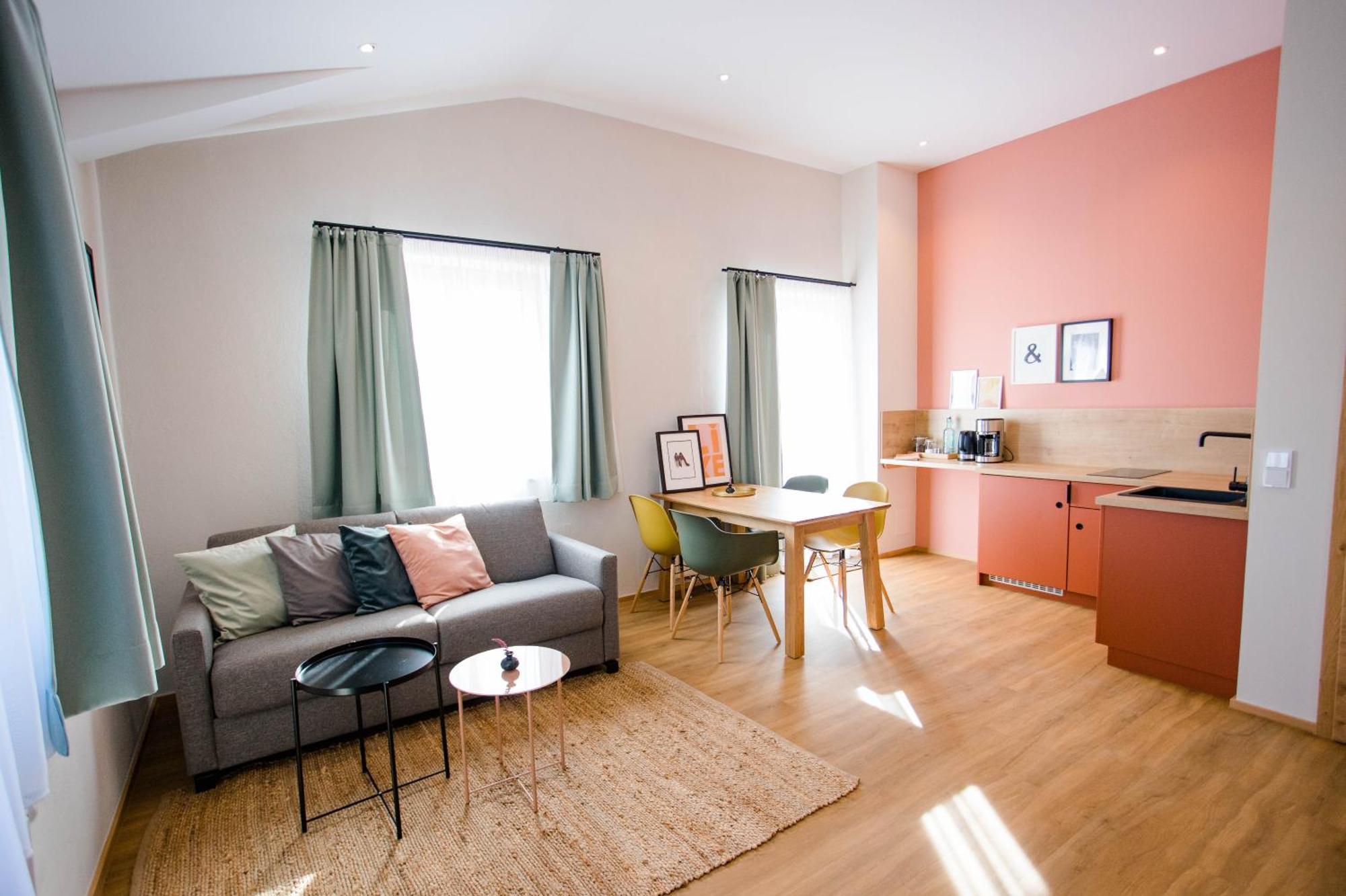 Stadthotel Freilassing Esterno foto
