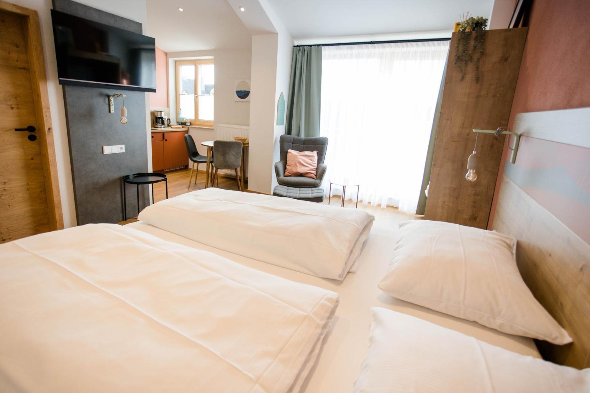 Stadthotel Freilassing Esterno foto